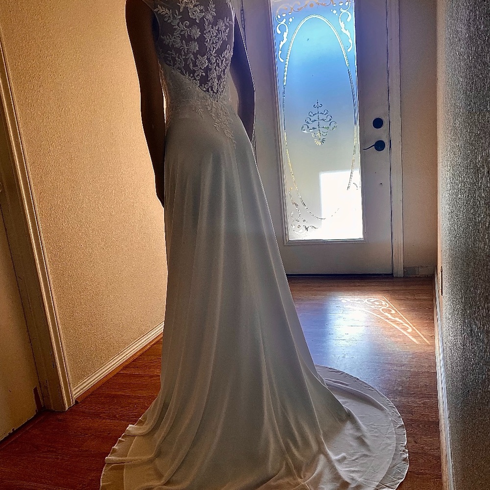 Ivory Lace Wedding Dress w/ Sweetheart + Illusion Neckline